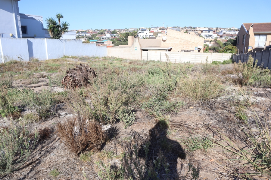 0 Bedroom Property for Sale in Wavecrest Eastern Cape